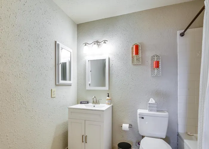 Centrally Located Retreat W/ Fenced Patio * Yuma